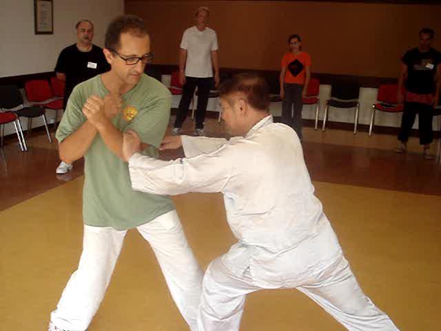 Shaolin Kungfu against Boxing